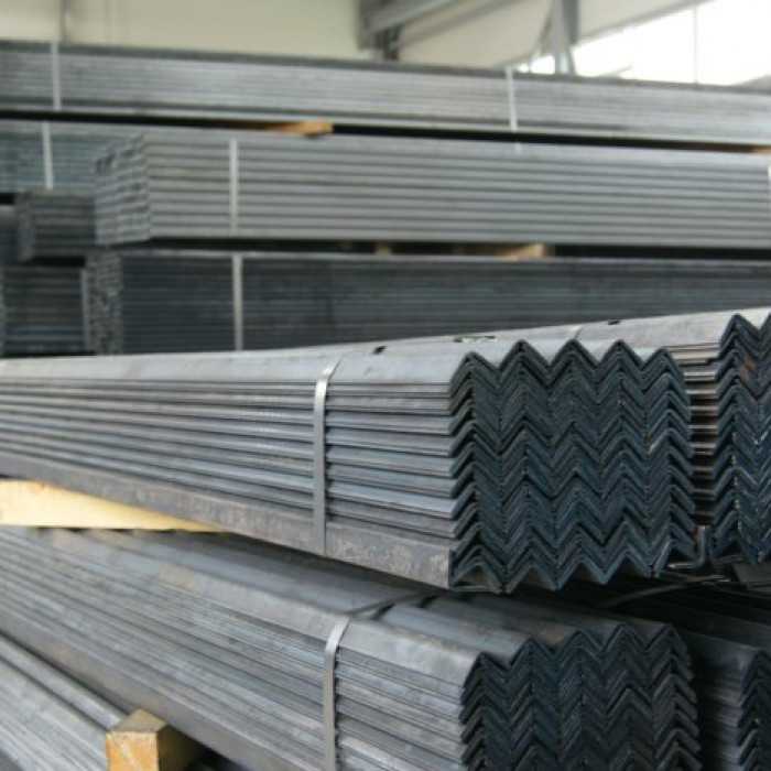 Уголок горячекатаный равнополочный 50х50х4 мм 12 м