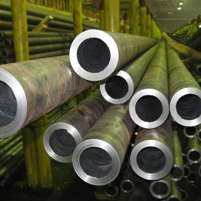 Труба бесшовная горячедеформированная 102х4 мм